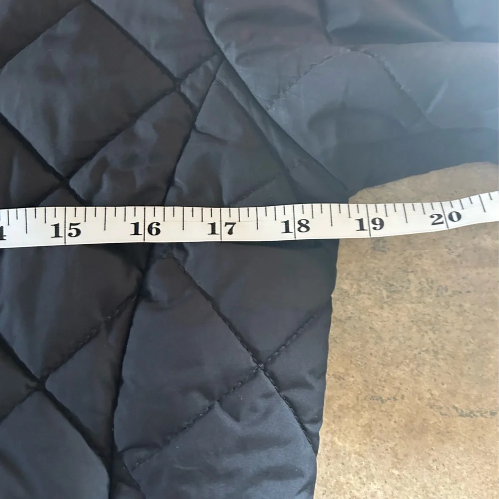 Patagonia Jacket - black quilted nano-puff - Picture 9 of 13